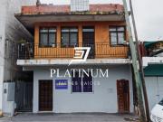 Tres departamentos en Venta en Avenida Constitución...