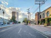 Propiedad en venta sobre Paseo de los Leones en Mitras...