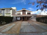 Propiedad Ideal para Oficina, Negocio o Casa Habitación