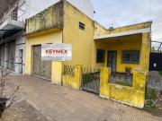 Propiedad multifamiliar con local comercial en Gonzalez...