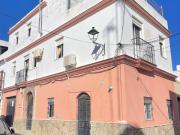 CASA A 150 METROS DEL MAR CON 3 VIVIENDAS INTERIORES,...