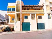 PROPIEDAD SINGULAR EN AGUADULCE SUR · CASA de 328m2 +...