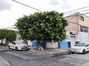 Propiedad Versátil para Vivienda y Negocio