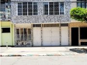 PROPIEDADES MAYOR VENDE HERMOSA CASA EN SANTA ELENA...
