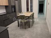 Proponiamo in vendita un immobile al piano seminterrato...