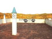 Propriedade com 3 residencias, vários pátios, e vistas...