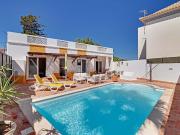 Propriedade dividida em dois T1 independentes e Piscina...