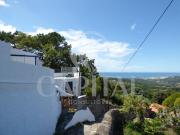 Propriedade privada c/ piscina, jardim e vista mar!