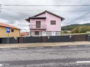 Propriedade situada na freguesia de Brito, em Guimares