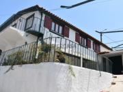 PROPRIEDADE ÚNICA DE 4 QUARTOS E 3 CASAS DE BANHO COM...