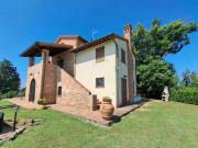 Proprietà esclusiva con vista panoramica sul Lago...