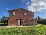 Rustici e casali in vendita di 352 m² in Strada Statale 1