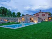 Casa di campagna in vendita di 540 m² in Via di...