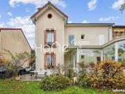 Propriété 10 pièces 180 m²