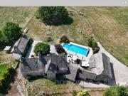 Propriété 10 pièces 230 m²