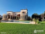 Propriété 10 pièces 256 m²