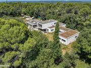 Propriété 10 pièces 425 m²