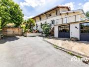 Propriété 11 pièces 215 m²