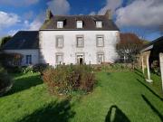 Propriété 12P, 270m² au bourg de Plufur 270m² Plufur