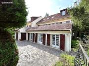 Propriété 13 pièces 311 m²