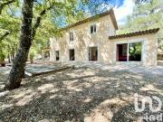 Propriété 5 pièces 140 m²