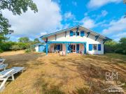 Propriété 6 pièces 139 m²