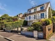 Propriété 6 pièces 141 m²