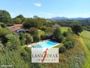 Propriété 6 pièces 194 m²
