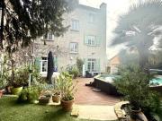 Propriété 6 pièces 197 m²