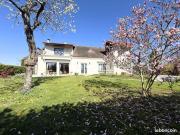 Propriété 6 pièces 200 m²