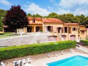 Propriété 6 pièces 220 m²