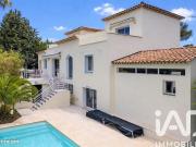 Propriété 6 pièces 235 m²