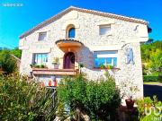 Propriété 6 pièces 240 m²