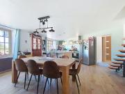Propriété 7 pièce s 186.77 m2