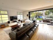 Propriété 7 pièces 143 m²
