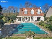 Propriété 7 pièces 185 m²