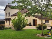 Propriété 7 pièces 194 m²