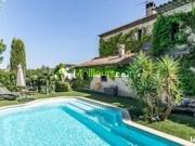 Propriété 7 pièces 200 m²