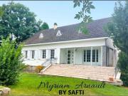 Propriété 7 pièces 200 m²