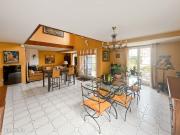 Propriété 7 pièces 214 m²