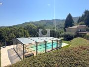 Propriété 7 pièces 218 m²