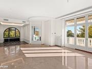 Propriété 7 pièces 233 m²