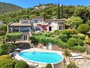 Propriété 7 pièces 241 m²
