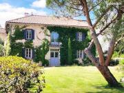 Propriété 7 pièces 255 m²