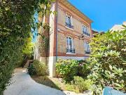 Propriété 7 pièces 256 m²