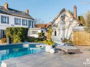 Propriété 7 pièces 266 m²