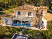 Maison 7 pièces 310 m²