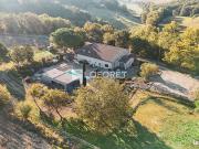 Propriété 7 pièces 337 m²