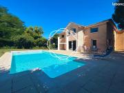 Propriété 8 pièces 175 m²