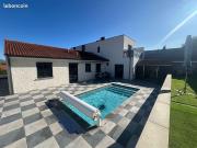 Propriété 8 pièces 190 m²